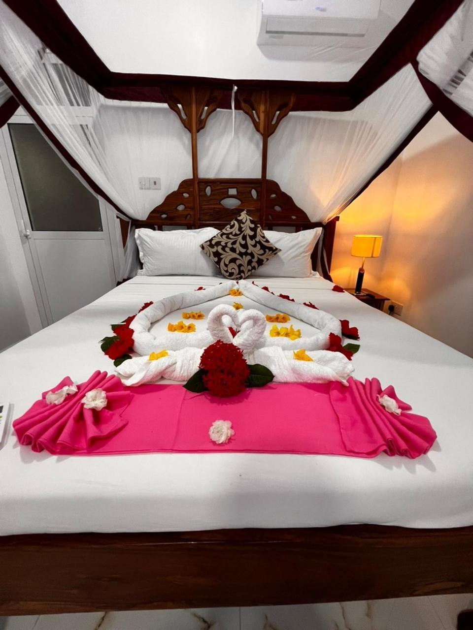 Isla Bonita Zanzibar Beach Resort Matemwe  Bagian luar foto